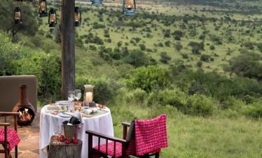 The Ultimate Uganda Honeymoon: 8-Day Luxury Primate & Wildlife Safari